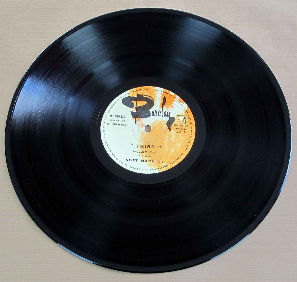 High Resolution Photos of soft machine third  
